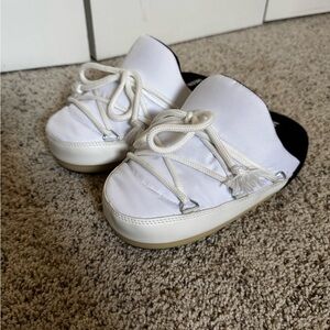 Moon Boot Full Moon Mule